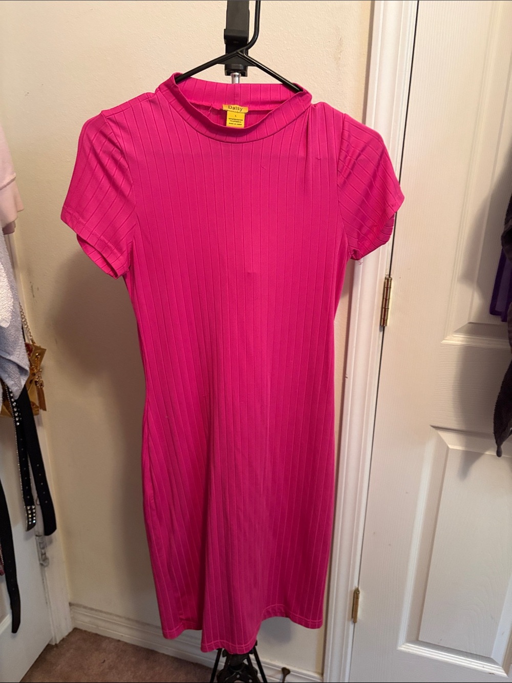 Daisy Hot Pink Ribbed Short-Sleeve Midi Dress